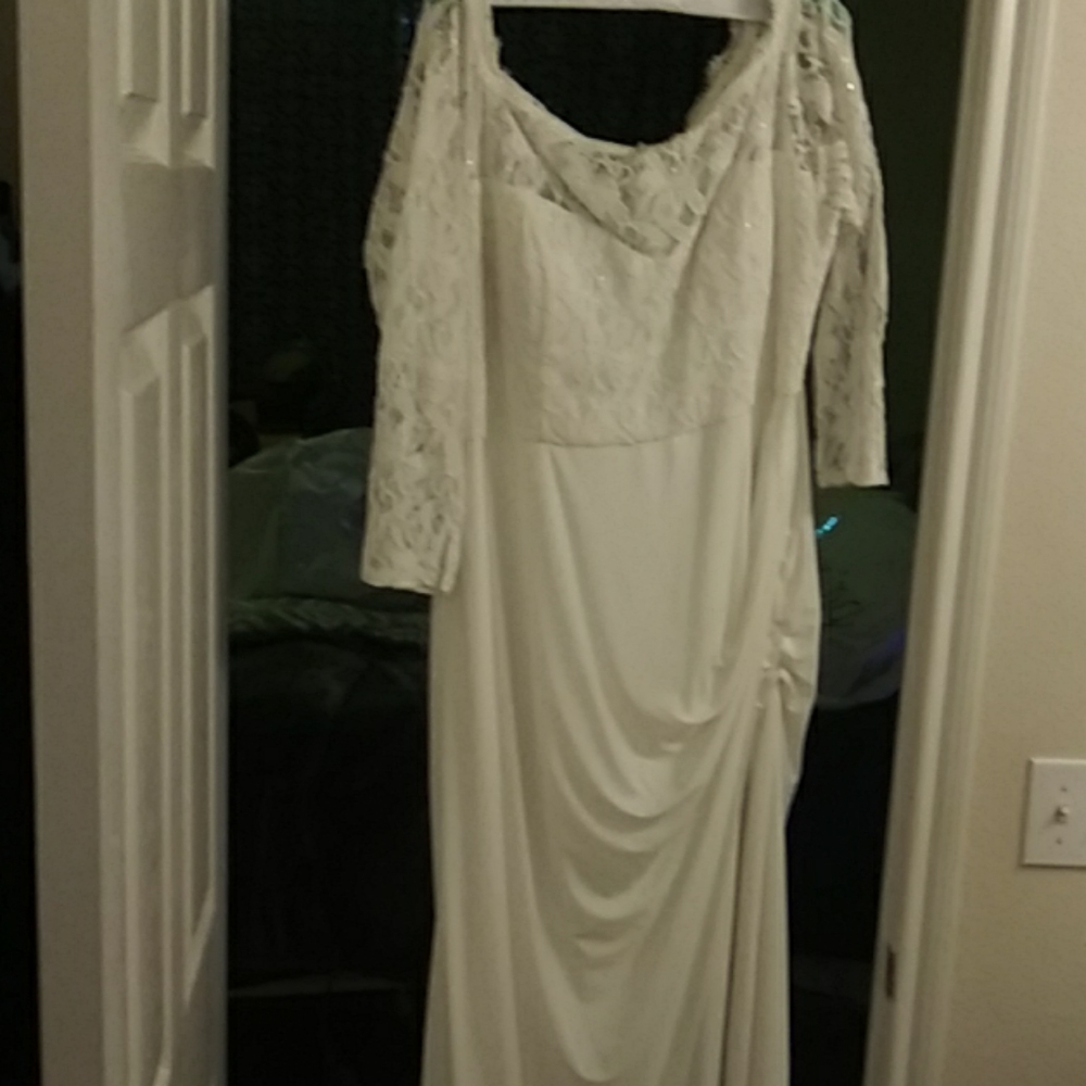Wedding dress